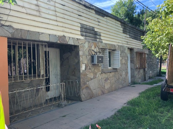 Casa mas departamento a mejorar