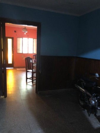 Casa mas departamento a mejorar