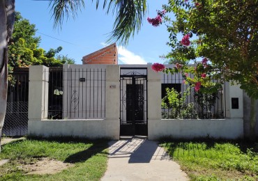Dos propiedades sobre un mismo lote a la venta en Barrio Adelina Este