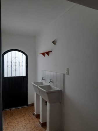 Alquiler - Amplio Inmueble-