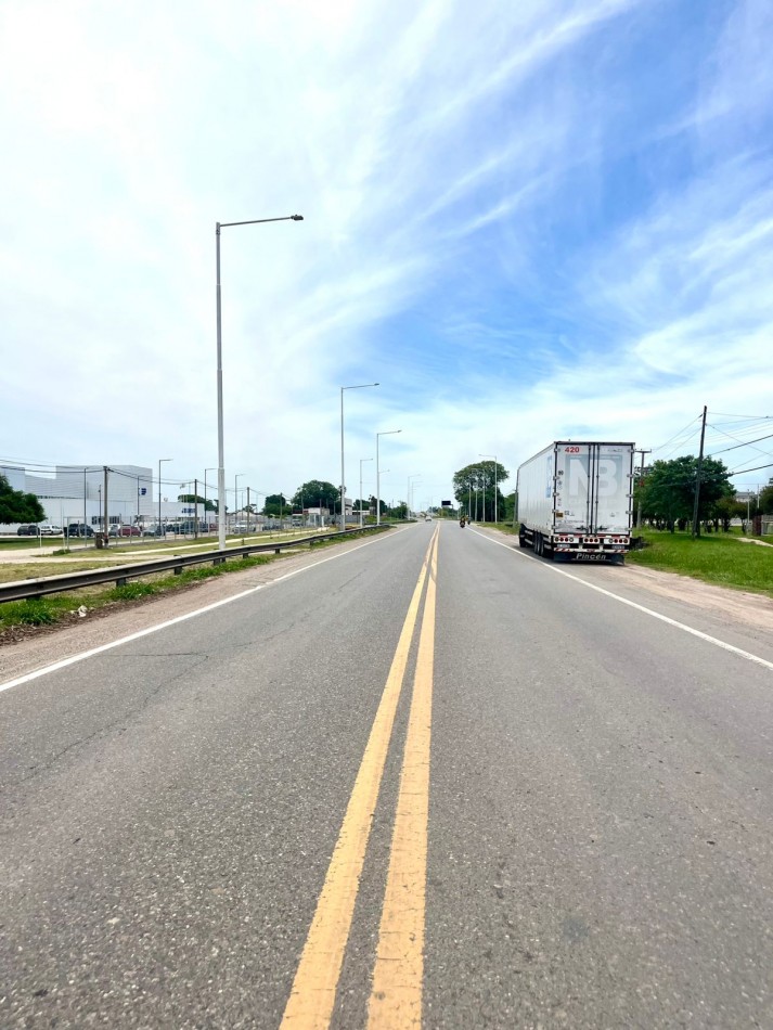 Importante Fraccion comercial sobre Ruta 19 Km 2