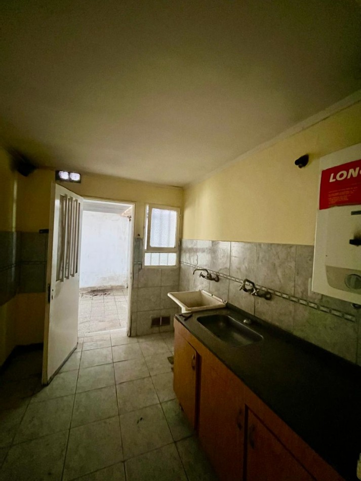 Hipolito Irigoyen 2900 / Barrio Loyola