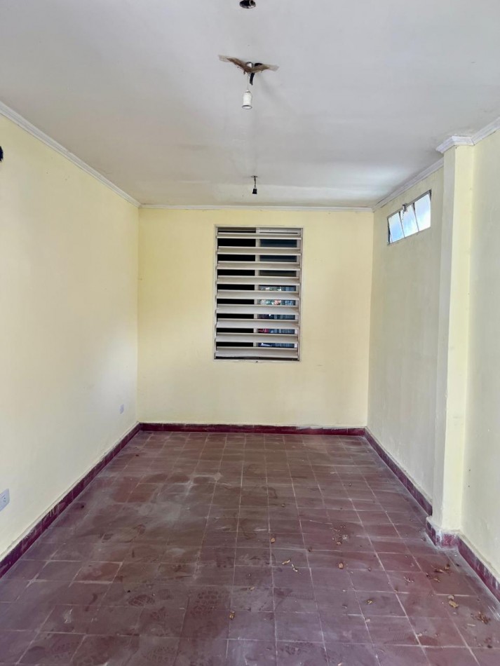 Hipolito Irigoyen 2900 / Barrio Loyola